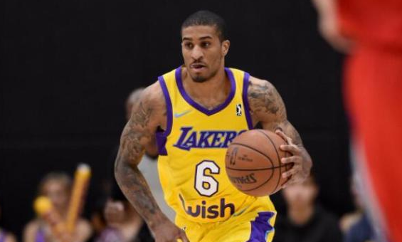 是每个人都 是每个人都