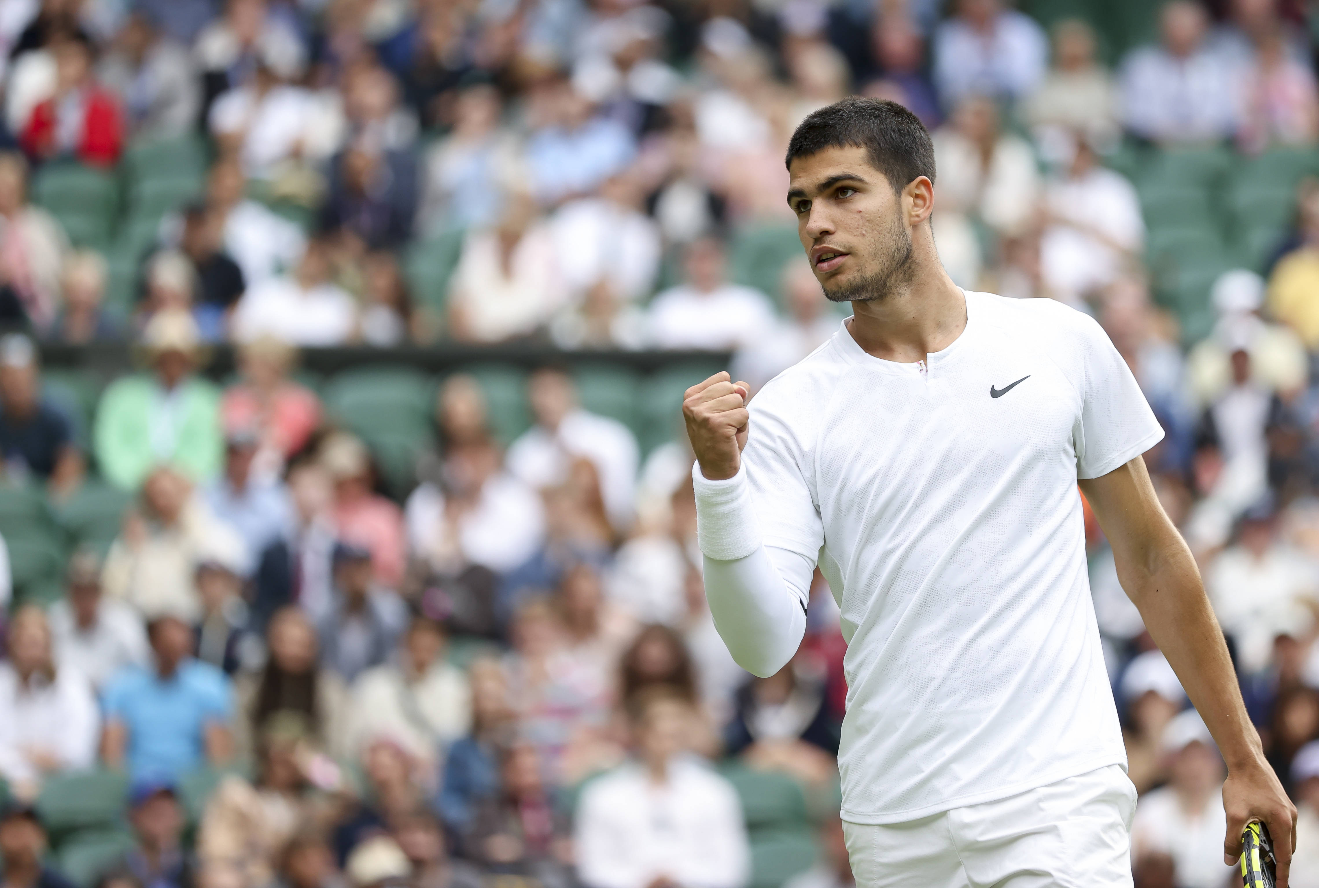 从定位来看 从定位来看
