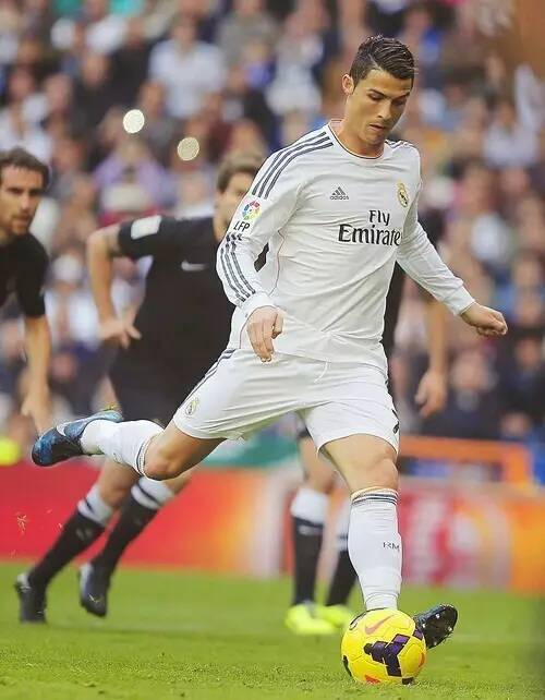 最好球员必 最好球员必